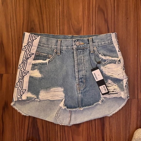 LF brand new skirt - Picture 1 of 5